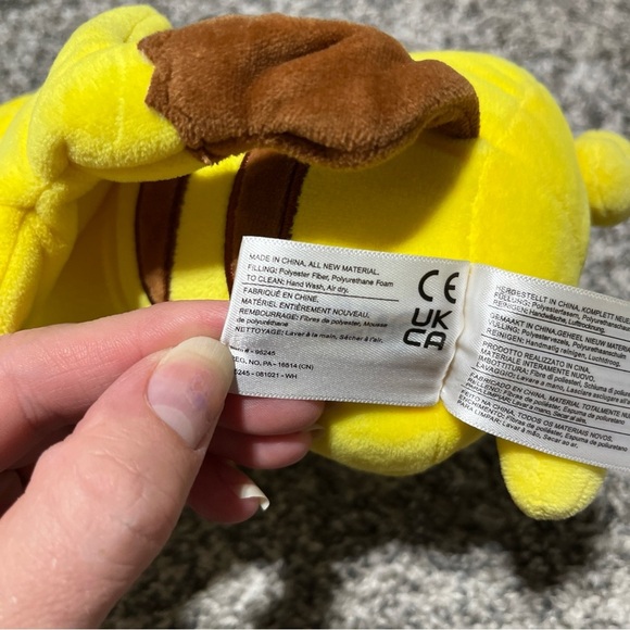 Pikachu Winking Plush - Pokémon - 10” Stuffed Toy-2021 - Picture 4 of 6